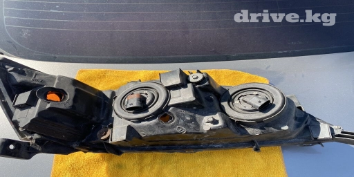 Передняя правая фара Toyota 2001 г., Б/у, Оригинал, Япония