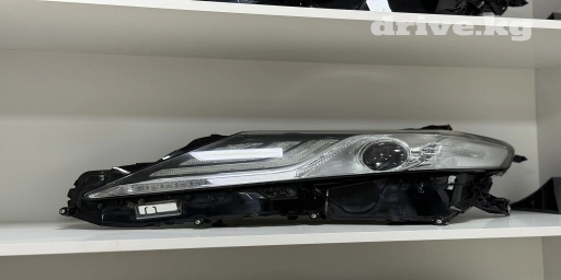 Комплект передних фар Toyota 2019 г., Б/у, Оригинал, Япония