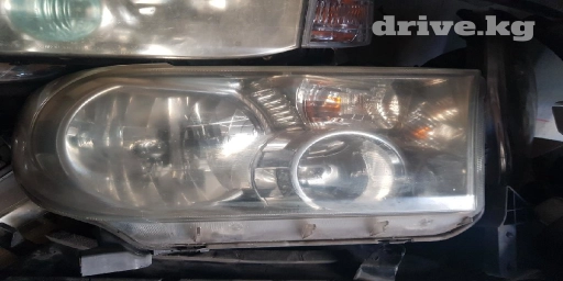 Тайота секвоя Toyota sequoia 2010 год фары передние бу оригинал