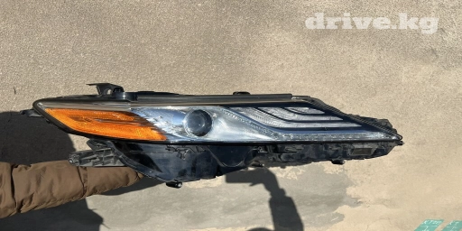 Передняя правая фара Toyota 2019 г., Б/у, Оригинал, США