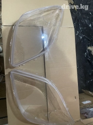 Комплект передних фар Toyota 2005 г.