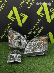 Комплект передних фар Toyota 2005 г., Б/у, Оригинал