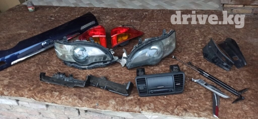 Комплект передних фар Subaru 2003 г., Оригинал, Япония