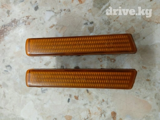 Продаю повторители на BMW пара оригинал!