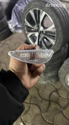 Поворотник 
Саната лф и нюрайс