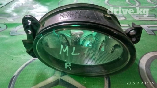 Противотуманная Фара на мерседес w164 ML Автозапчасти бу