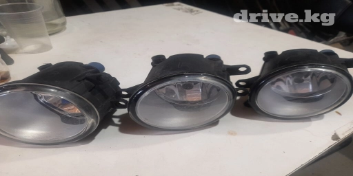 Правая противотуманная фара Toyota 2012 г., Б/у, Оригинал, Япония