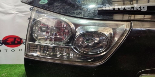 Задний левый стоп-сигнал Toyota