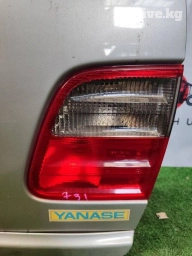 Задний правый стоп-сигнал Mercedes-Benz