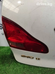Задний левый стоп-сигнал Toyota