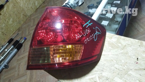 Задний правый стоп-сигнал Toyota 2000 г., Б/у, Оригинал, Япония