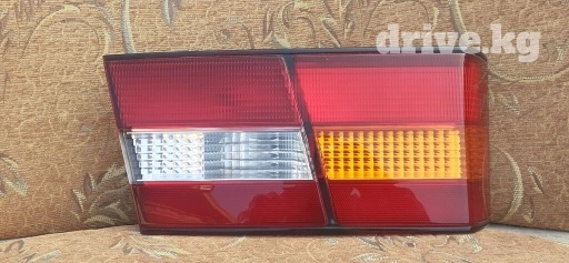 Задний левый стоп-сигнал Toyota 1999 г., Б/у, Оригинал, Япония