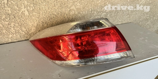 Задний левый стоп-сигнал Toyota 2011 г., Б/у, Оригинал, Япония