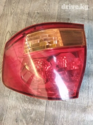 Задний правый стоп-сигнал Toyota 2003 г., Б/у, Япония