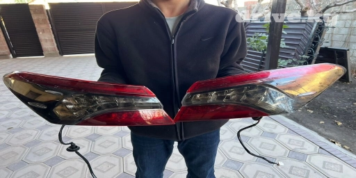 Комплект стоп-сигналов Toyota 2018 г., Б/у, Оригинал