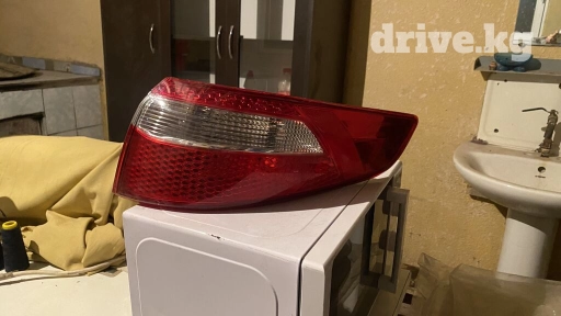 Задний правый стоп-сигнал Kia 2016 г., Б/у, Оригинал
