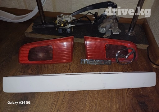 Комплект стоп-сигналов Mazda 2003 г., Б/у, Оригинал, Япония