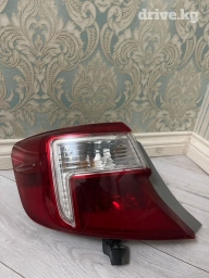 Комплект стоп-сигналов Toyota 2012 г., Б/у