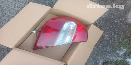 Задний левый стоп-сигнал Toyota 2003 г., Б/у, Оригинал, Япония