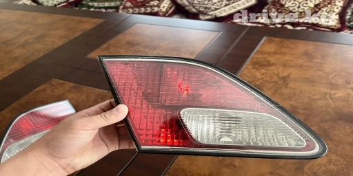 Задний правый стоп-сигнал Toyota 2003 г., Оригинал