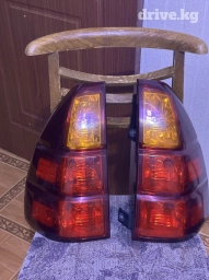 Продаю задный стоп Lexsus GX470. Оригинал все крепления целые