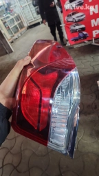 Задний стоп сигнал,задний плофон,задний фонар,хундай соната