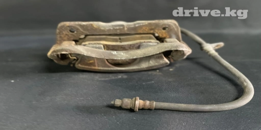 Honda Stepwgn RF3, RF5 передний тормозной суппорт в наличии Хонда