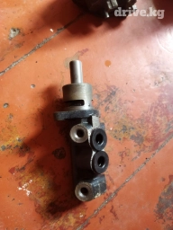 Главной слиндир на голы пассат новый 1000