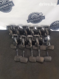 Продается Педаль тормоза (ножника)Мерседес Бенц w 220 Педаль тормоза