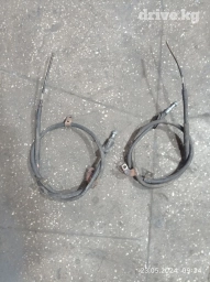 Трос стояночного тормоза на Субару Форестер с задними дисковыми