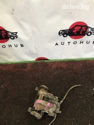 Задний левый суппорт Mercedes-Benz