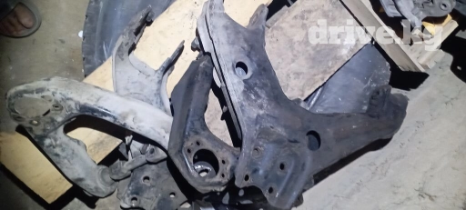 Запчасть для Муссо. Вилка нижний и верхний 4 шт Супорт задание левый