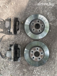 Комплект суппортов Toyota 2008 г., Б/у, Оригинал, Япония