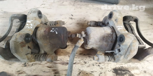 Комплект суппортов Nissan 2000 г., Б/у, Оригинал, Япония