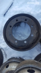 Volvo диски 17,5 на 8 дырок широкие