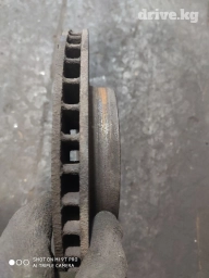 Предний тормозной диск Toyota 1997 г., Б/у, Оригинал, Япония