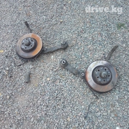 Ступицы w211 Ступицы.поворотные кулаки . тормозные диски.нижние