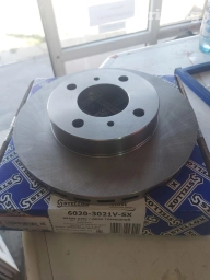 Предний тормозной диск Mitsubishi 1991 г., Новый, Оригинал, Германия