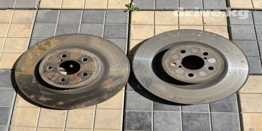 Предний тормозной диск Subaru 2007 г., Б/у, Оригинал, Япония