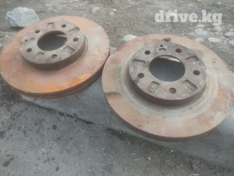 Продам на максиму 32 всё что на фото по 2шт.
цена 7000с за всё