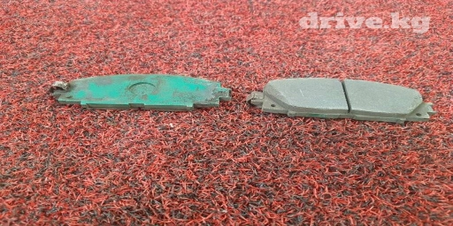 Предняя тормозная колодка Toyota