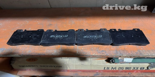 Предняя тормозная колодка Mercedes-Benz 1997 г., Новый