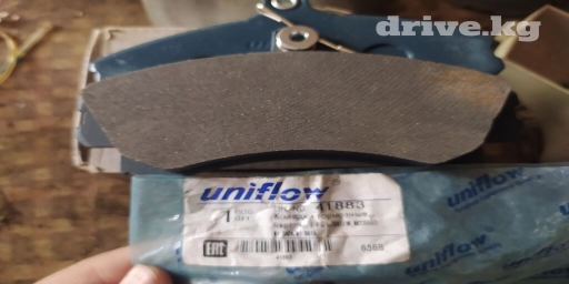 Предняя тормозная колодка Mitsubishi 1994 г., Новый