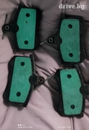 Комплект тормозных колодок Audi 2000 г., Новый, Оригинал