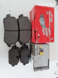 Комплект тормозных колодок Новый