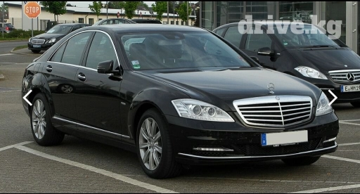 Продаю молдинг бампера Mersedes S-Class W221/09-13 LH RH Center
