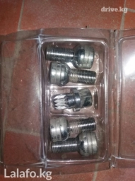 Стояли на Ауди 80 бочка 1990 год. Может подойдет и на другие авто