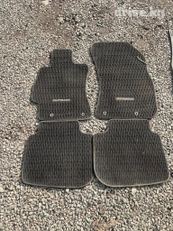 Продам 
полики
Субару Оутбэк