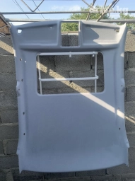 Свеже перетянутый потолок на БМВ Е36