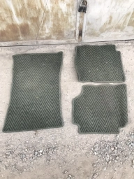 Продаю полики (текстильные) в салон авто, только 3шт. (1- передний, 2-